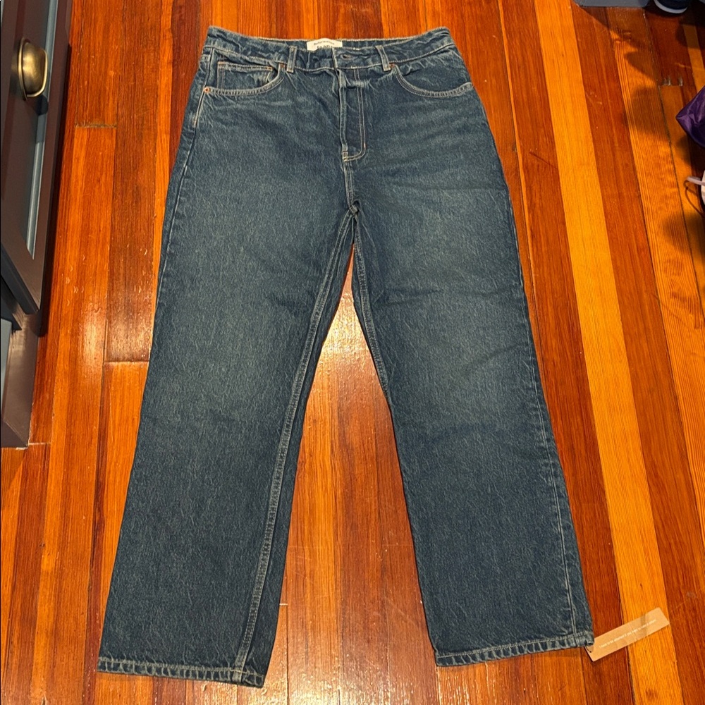 Reformation High-Rise Straight Jeans in Dark Blue Wash - Picture 10 of 11